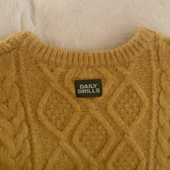 Daily Drills Knit Sweater in Honeygold - Picture 4 of 6